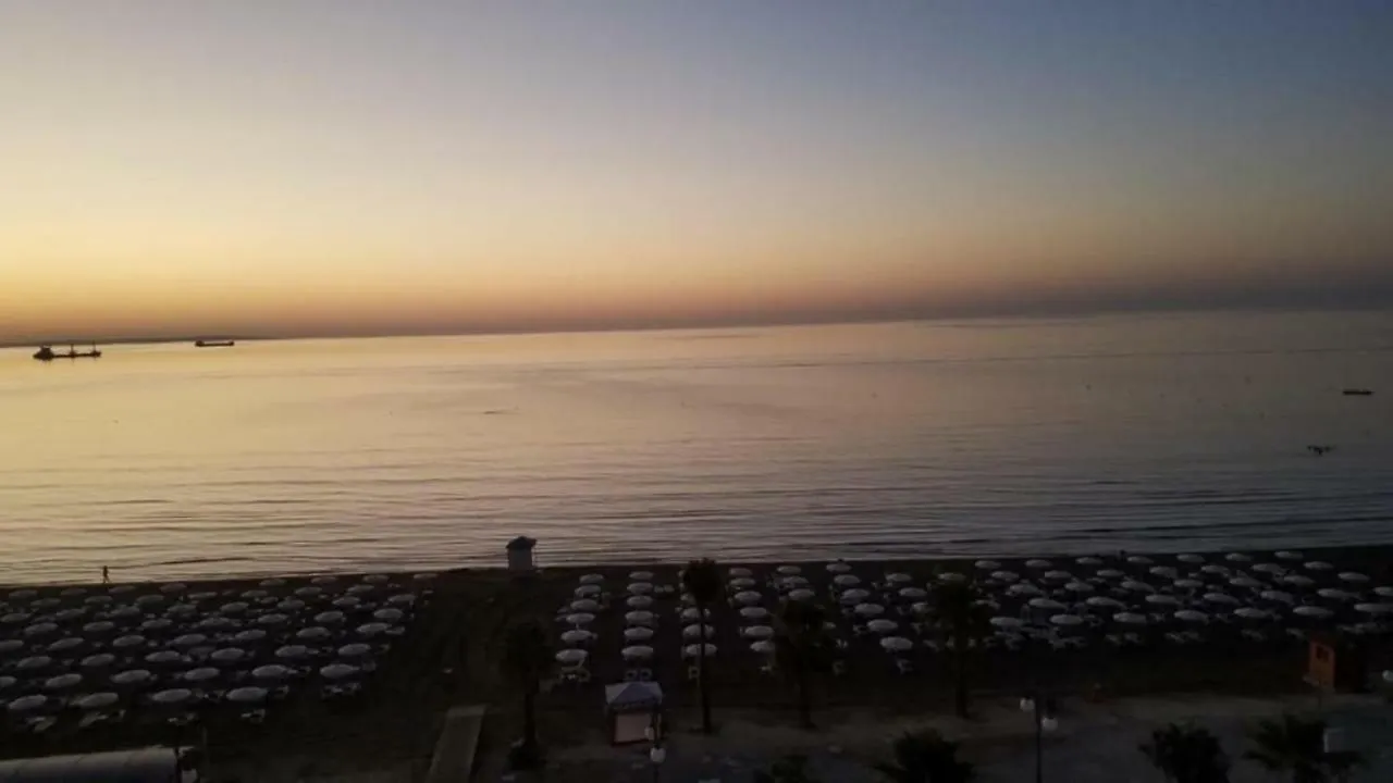 Alex Beach Apartment 203 Larnaca 0*,  Cypern
